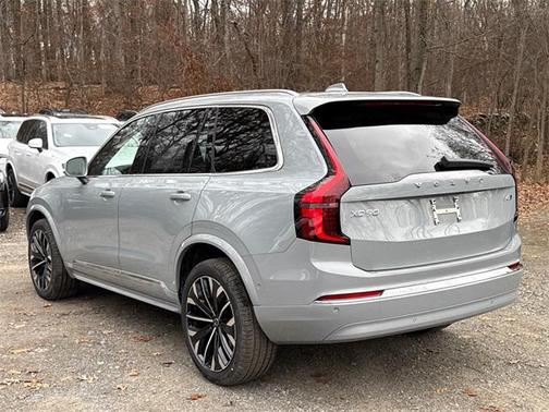 2026 Volvo XC90 B6 Plus 7-Seater