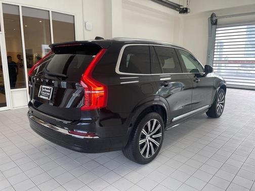 2024 Volvo XC90 B5 Core Bright Theme