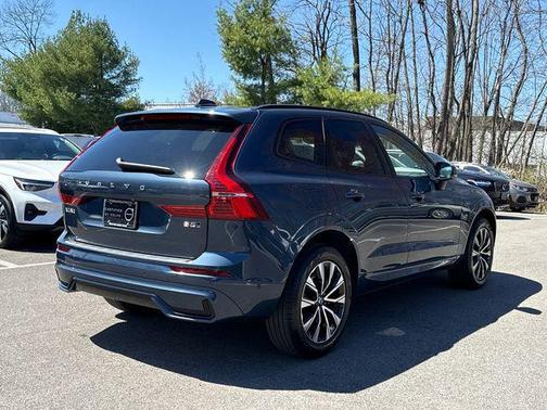 Denim Blue Metallic 2024 Volvo XC60 B5 Plus Dark Theme