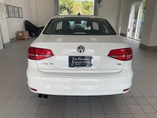 2015 Volkswagen Jetta Auto SE w/Connectivity