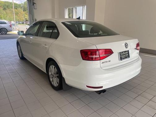 2015 Volkswagen Jetta Auto SE w/Connectivity