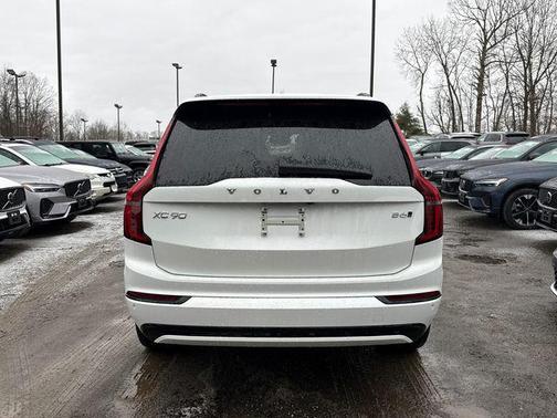 2026 Volvo XC90 Ultra Dark Theme, B6 AWD Gas (mild hybrid), Gasoline, 7 Seats