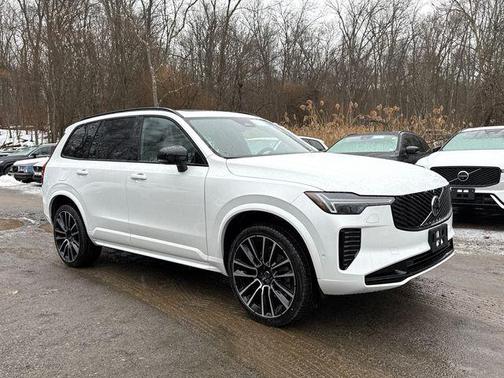 2026 Volvo XC90 Ultra Dark Theme, B6 AWD Gas (mild hybrid), Gasoline, 7 Seats