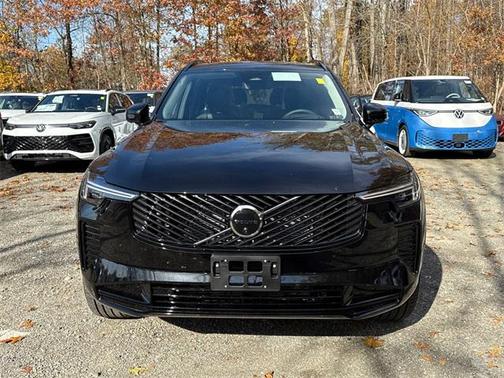 2026 Volvo XC90 B6 Ultra Dark Theme 7-Seater