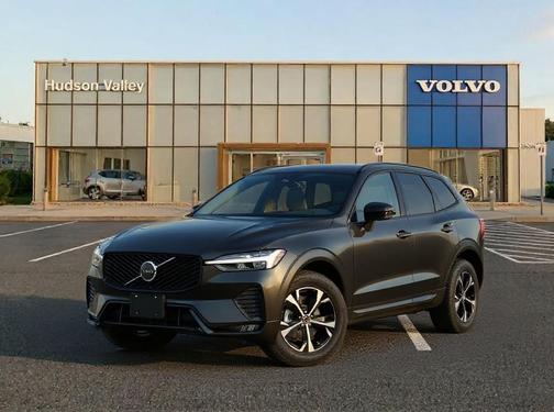 2026 Volvo XC60 B5 Plus