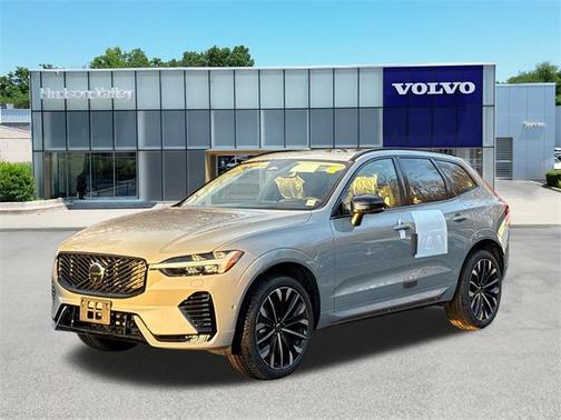 2026 Volvo XC60 B5 Ultra