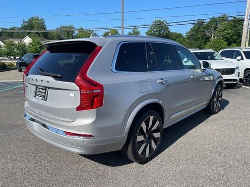 2024 Volvo XC90 Recharge Plug-In Hybrid T8 Plus Bright Theme 7-Seater
