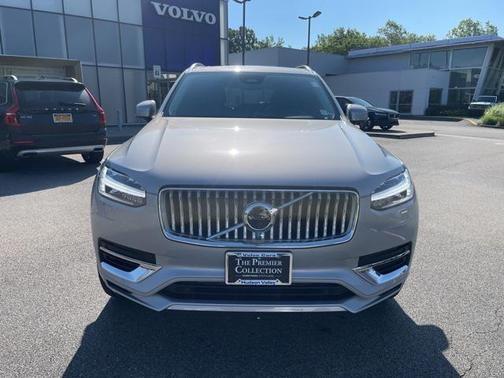 2024 Volvo XC90 Recharge Plug-In Hybrid T8 Plus Bright Theme 7-Seater