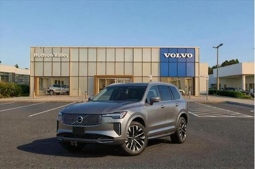 2025 Volvo XC90 Plug-In Hybrid T8 Ultra 7-Seater