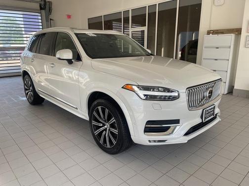 2023 Volvo XC90 B6 Plus 7-Seater