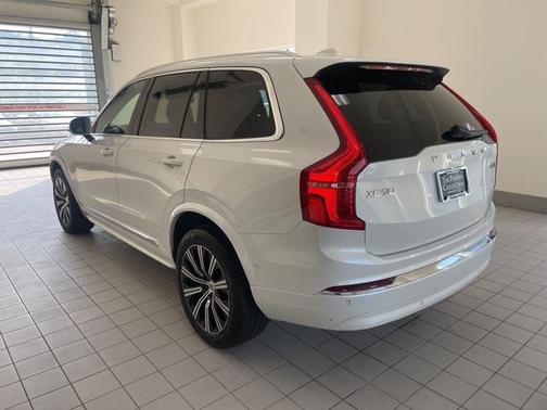 2023 Volvo XC90 B6 Plus 7-Seater