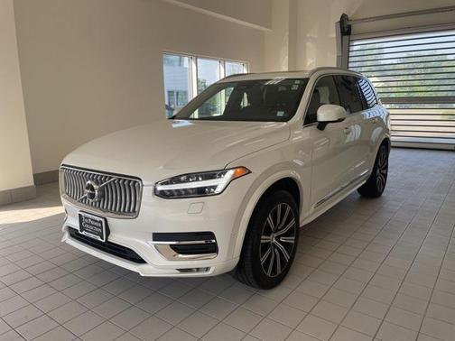 2023 Volvo XC90 B6 Plus 7-Seater