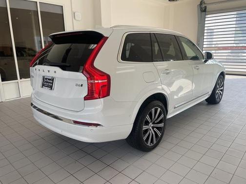 2023 Volvo XC90 B6 Plus 7-Seater