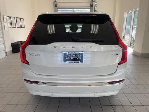 2023 Volvo XC90 B6 Plus 7-Seater
