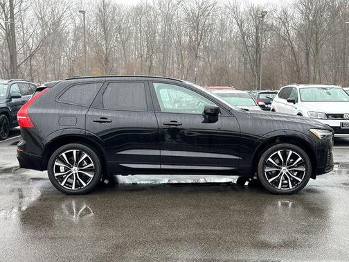 2025 Volvo XC60 B5 Plus