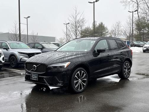 2025 Volvo XC60 B5 Plus