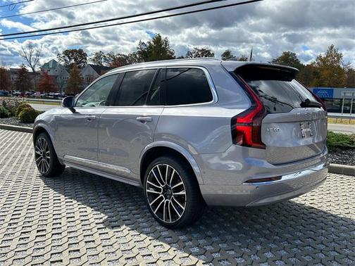 2026 Volvo XC90 B6 Plus 6-Seater