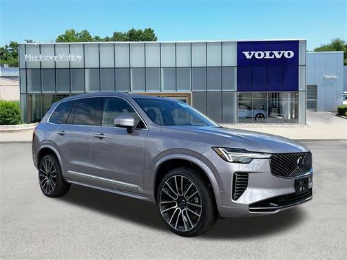 2026 Volvo XC90 B6 Plus 6-Seater
