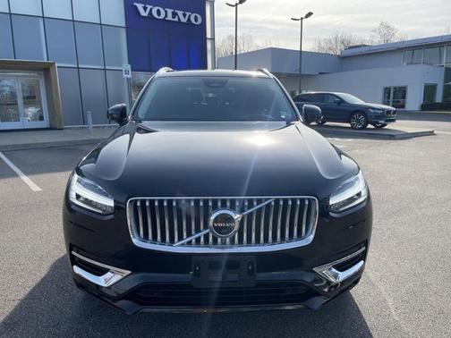 2023 Volvo XC90 B6 Ultimate 7-Seater