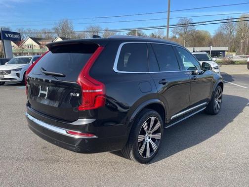 2023 Volvo XC90 B6 Ultimate 7-Seater