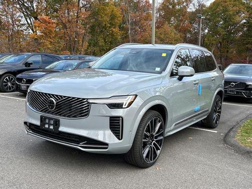 2026 Volvo XC90 B6 Plus 7-Seater