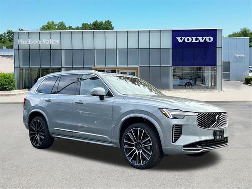 2026 Volvo XC90 B6 Plus 7-Seater
