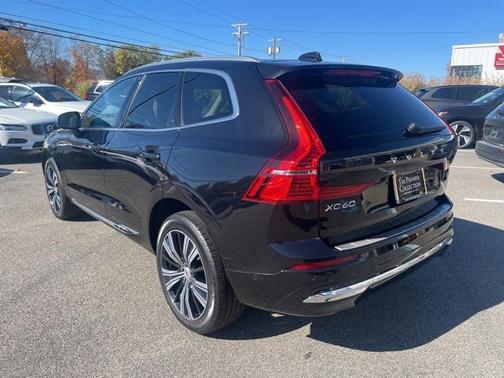 2023 Volvo XC60 B5 Plus Bright Theme