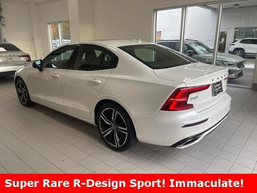 2019 Volvo S60 T6 R-Design