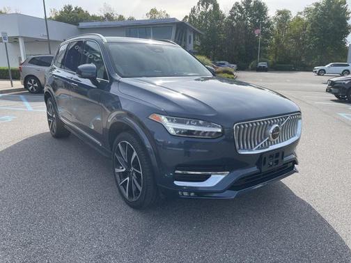 2024 Volvo XC90 B5 Plus Bright Theme
