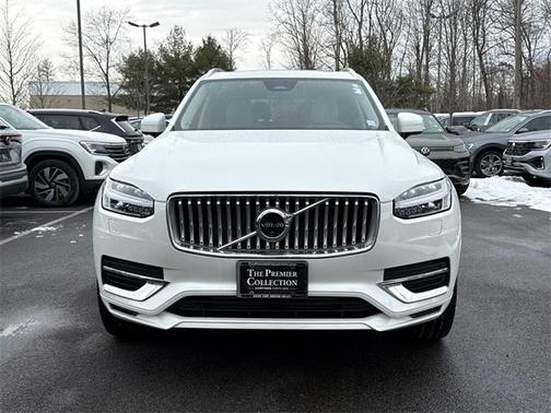 2024 Volvo XC90 Recharge Plug-In Hybrid T8 Plus Bright Theme 7-Seater