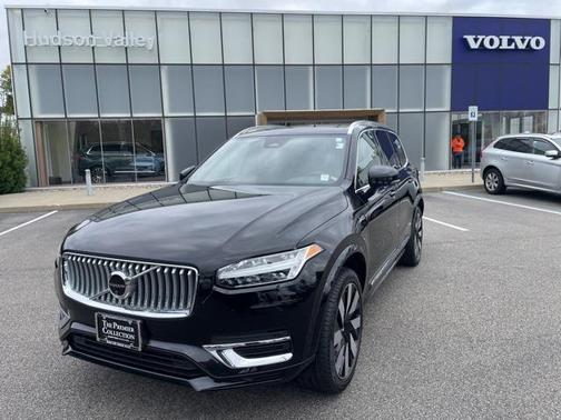 2024 Volvo XC90 Recharge Plug-In Hybrid T8 Plus Bright Theme 7-Seater