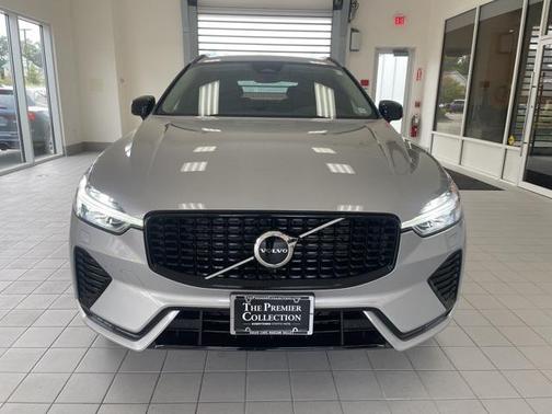 2025 Volvo XC60 B5 Core