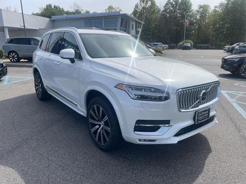 2024 Volvo XC90 B5 Core Bright Theme