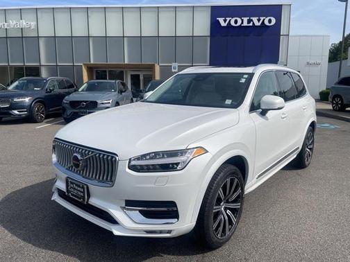 2024 Volvo XC90 B5 Core Bright Theme
