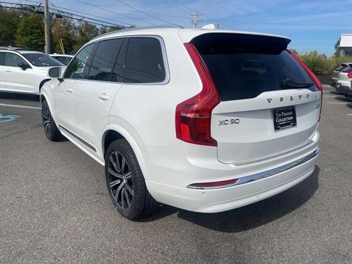 2024 Volvo XC90 B5 Core Bright Theme