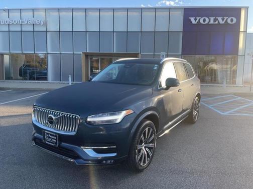 2024 Volvo XC90 B5 Core Bright Theme