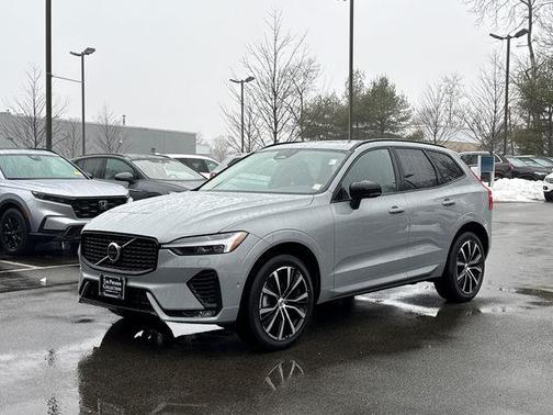 2025 Volvo XC60 B5 Plus