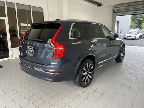 2024 Volvo XC90 B5 Core Bright Theme