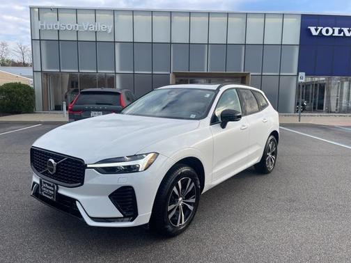 2025 Volvo XC60 B5 Core