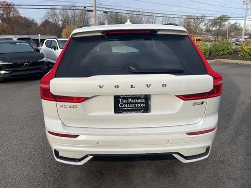 2025 Volvo XC60 B5 Core