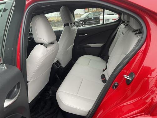 2023 Lexus UX 250h F Sport