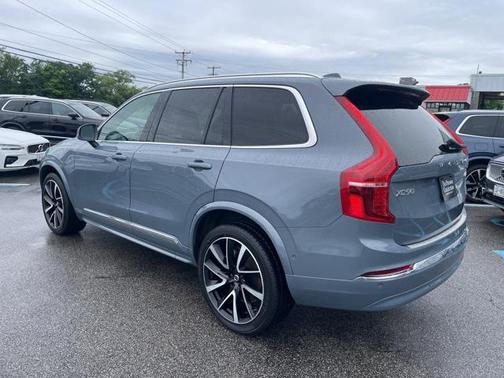 2023 Volvo XC90 B6 Plus 7-Seater