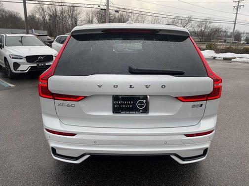 2025 Volvo XC60 B5 Plus