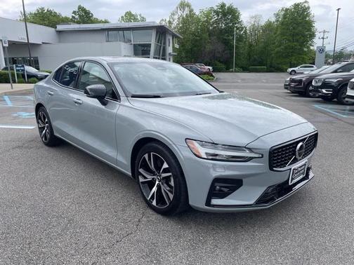2025 Volvo S60 B5 Core