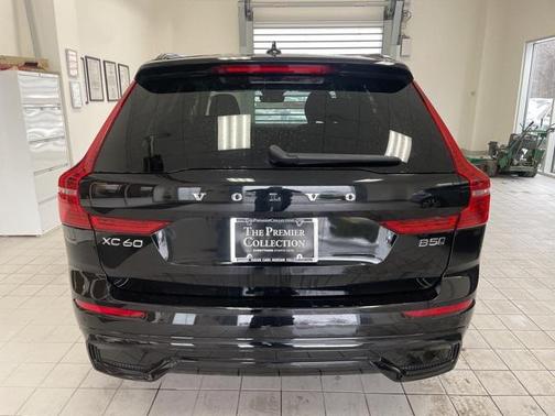 2025 Volvo XC60 B5 Core