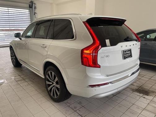 2022 Volvo XC90 T6 Inscription