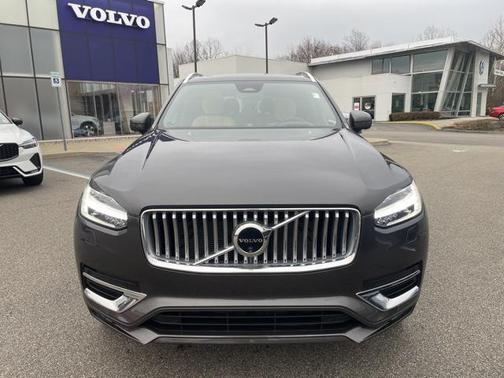 2024 Volvo XC90 B6 Ultimate Bright Theme 7-Seater