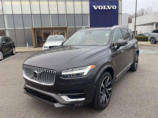 2024 Volvo XC90 B6 Ultimate Bright Theme 7-Seater