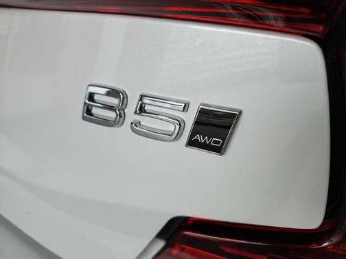 2025 Volvo S60 B5 Core