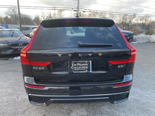 2025 Volvo XC60 B5 Plus